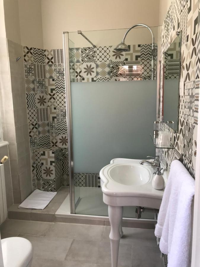 L'Arche De Moissac Bed & Breakfast ภายนอก รูปภาพ